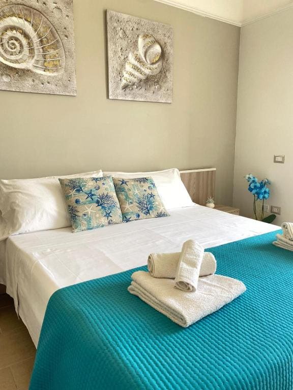 Family Room with Garden View room - Image 3
