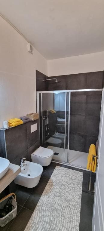 Double Room with Private Bathroom room - Image 3