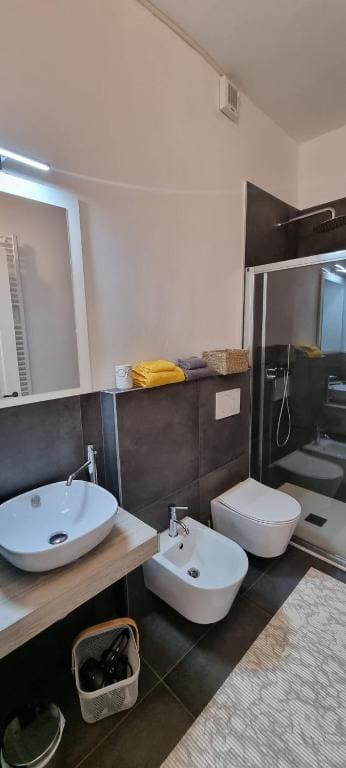 Double Room with Private Bathroom room - Image 2