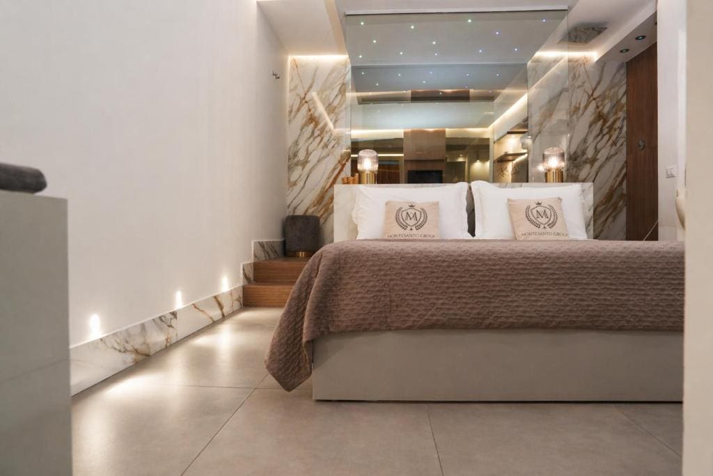 Double Room with Private Bathroom room - Image 2