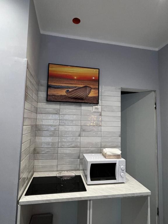 King Studio with Sofa Bed room - Image 2