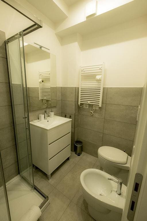 Triple Room with Balcony room - Image 2