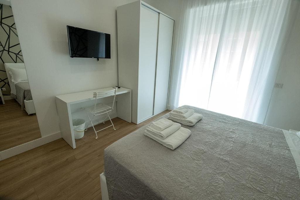 Triple Room with Balcony room - Image 3