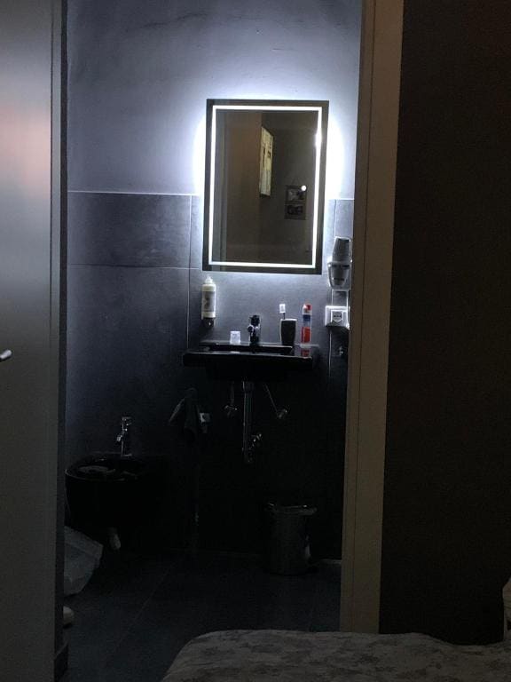 Double Room with Private Bathroom room - Image 2