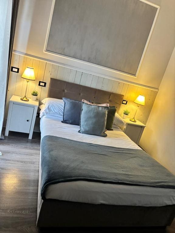 Classic Double Room room - Image 3