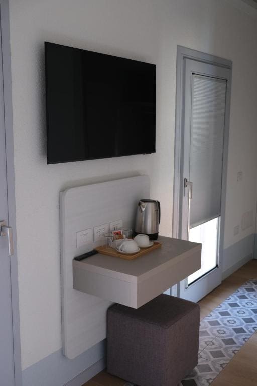 Deluxe Room room - Image 2