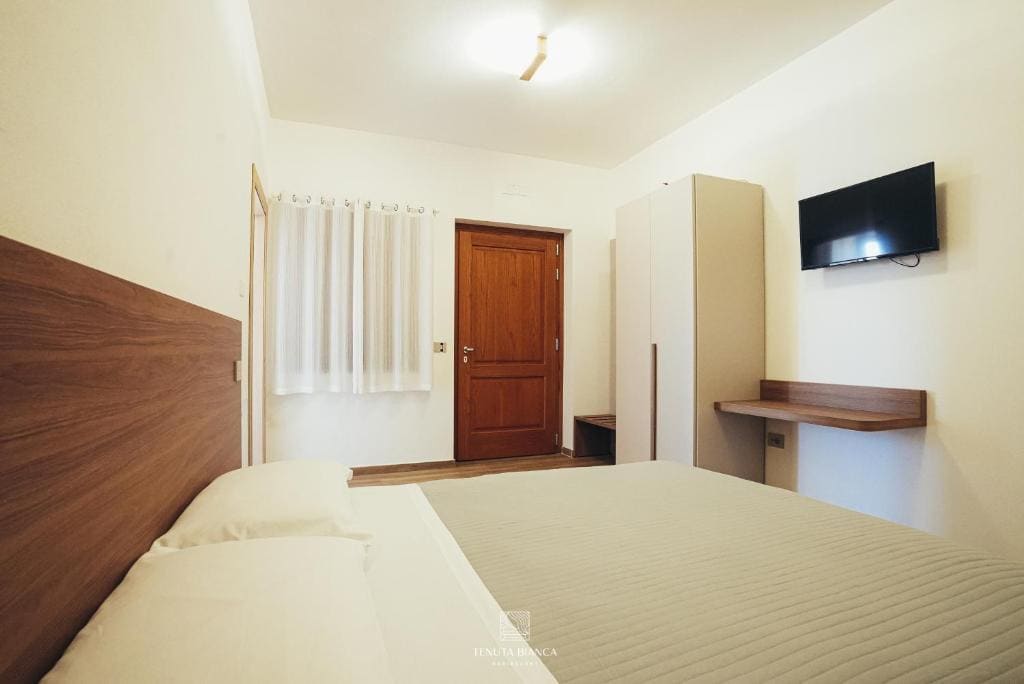 Double or Twin Room room - Image 3