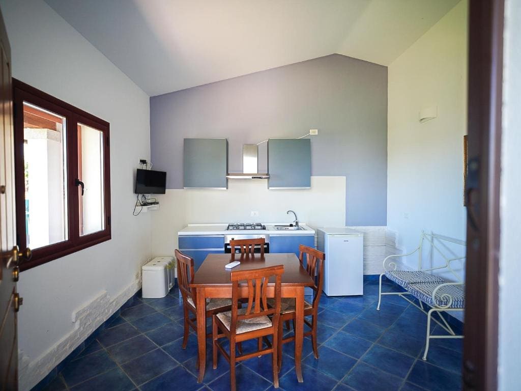 Apartment with Garden View room - Image 1
