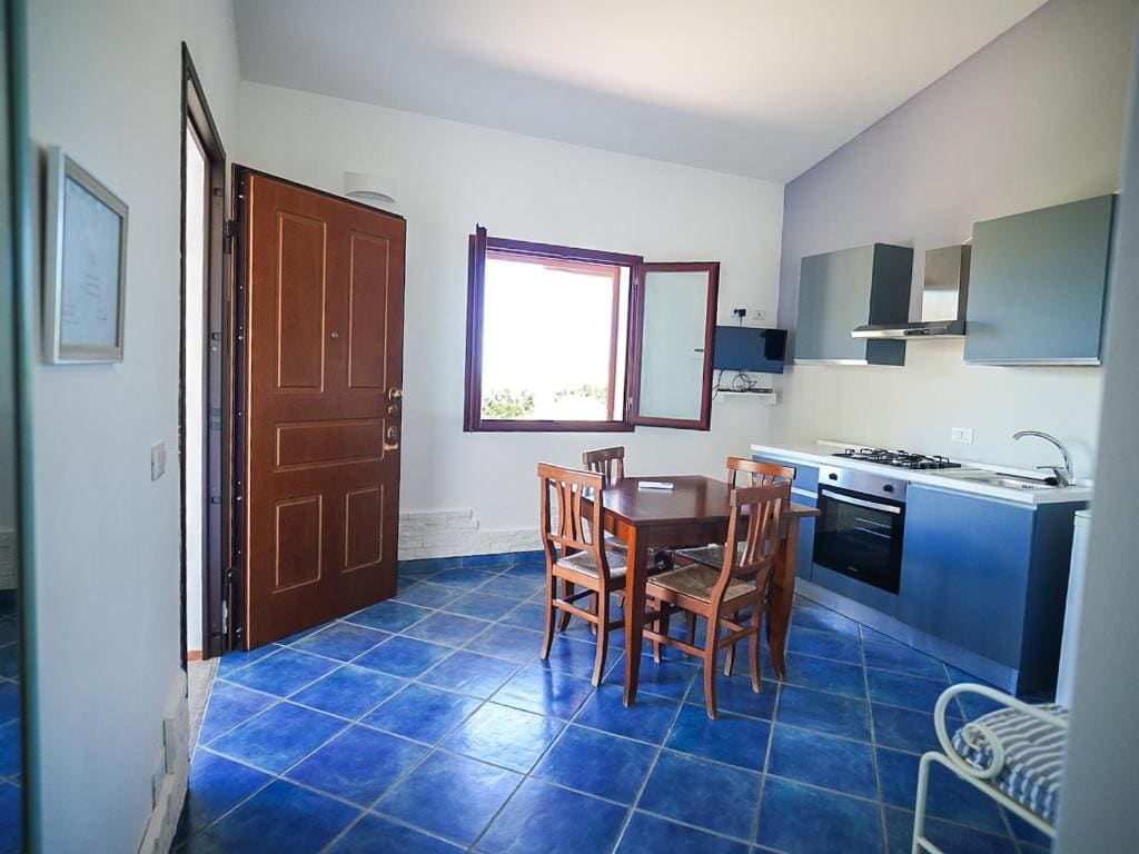 Apartment with Garden View room - Image 2