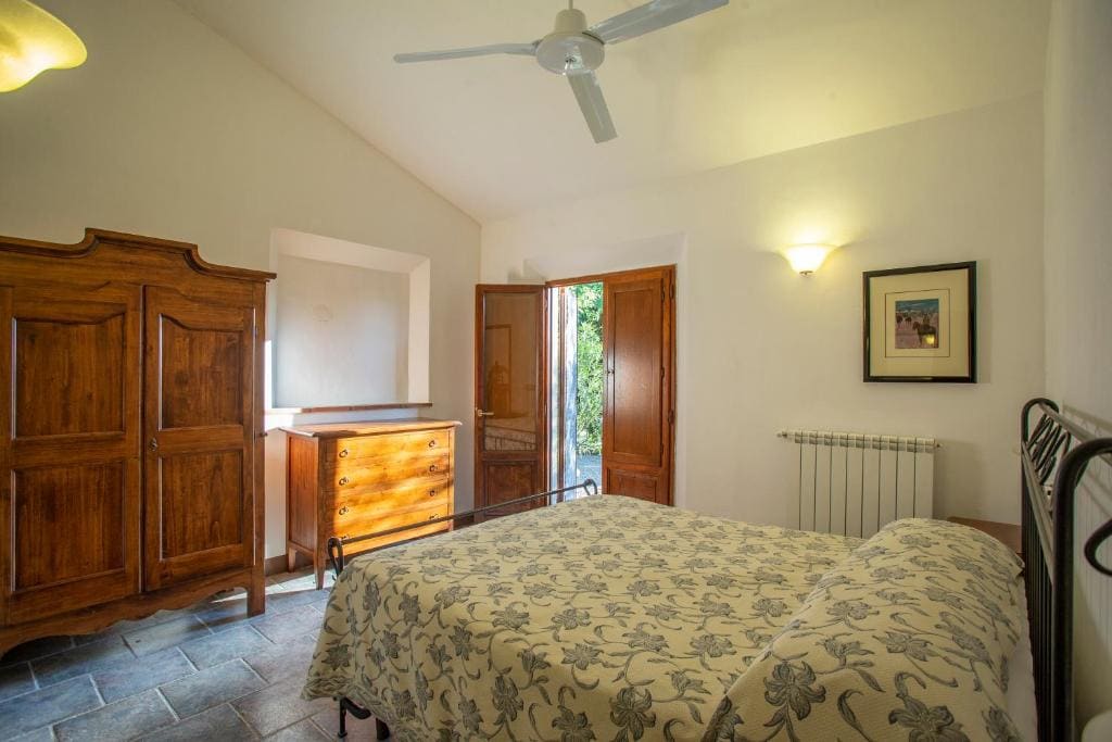 Deluxe Apartment room - Image 2