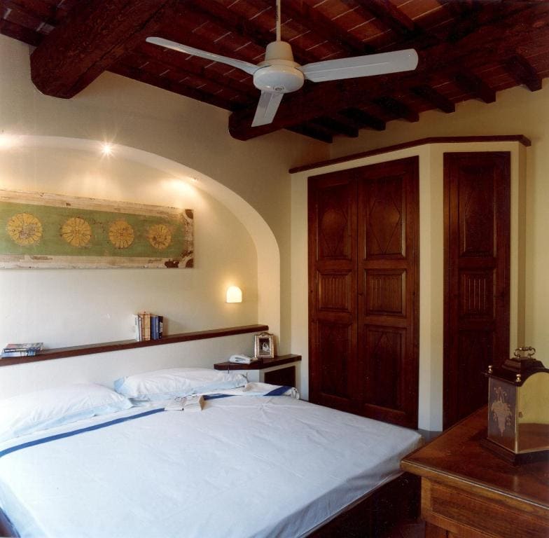 Two-Bedroom Apartment room - Image 2