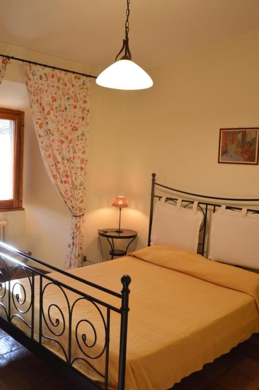 Apartment with Pool View room - Image 1