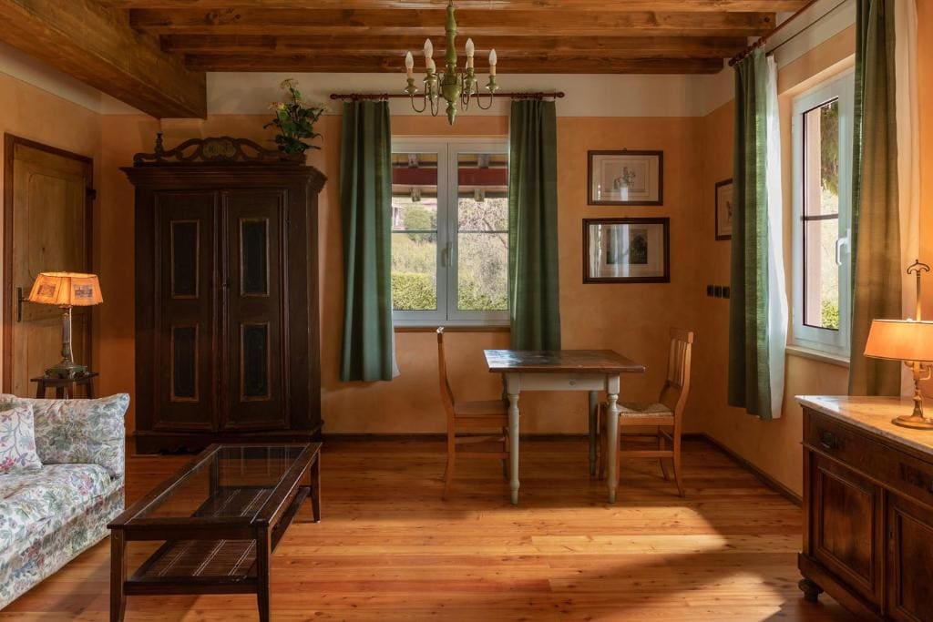 One-Bedroom Apartment room - Image 3
