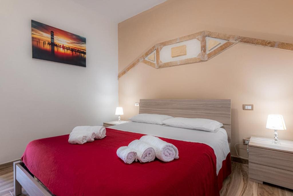 Double Room with Garden View room - Image 3