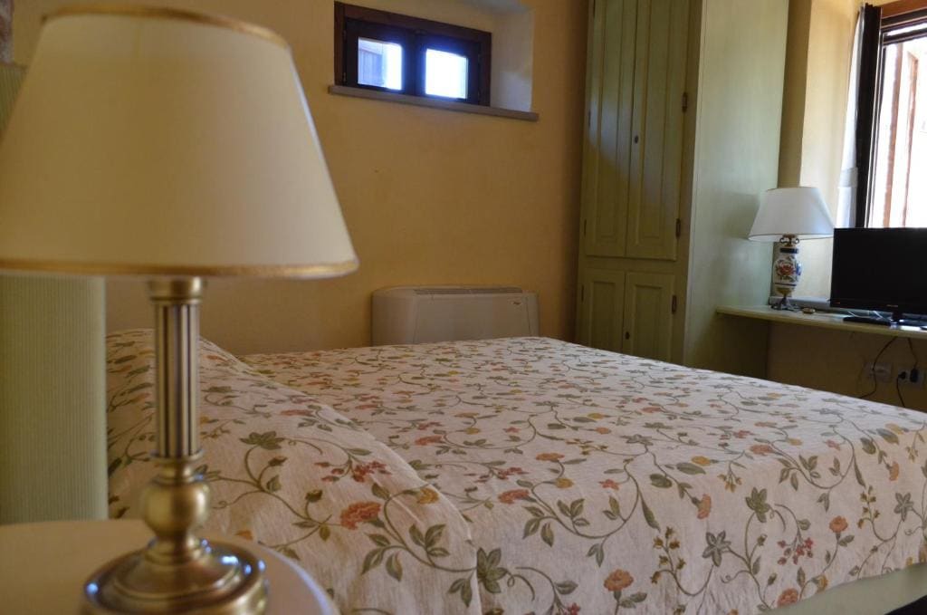 Room room - Image 2
