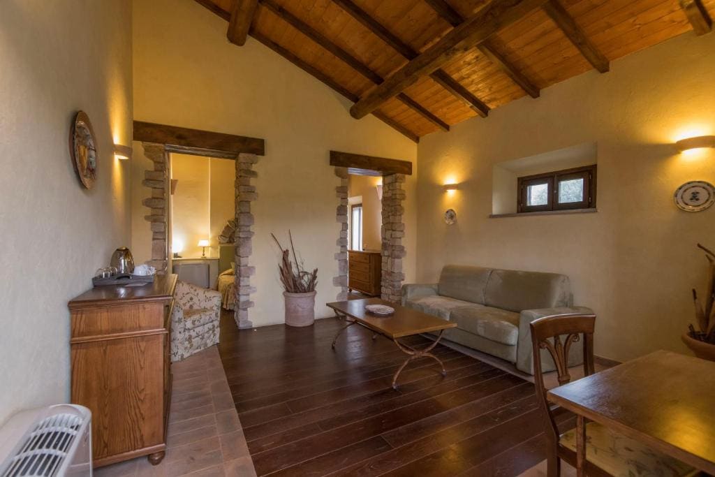 Suite room - Image 3