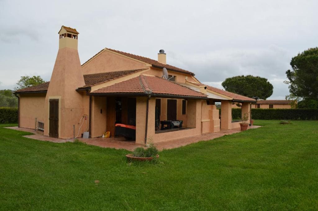 Villa room - Image 1
