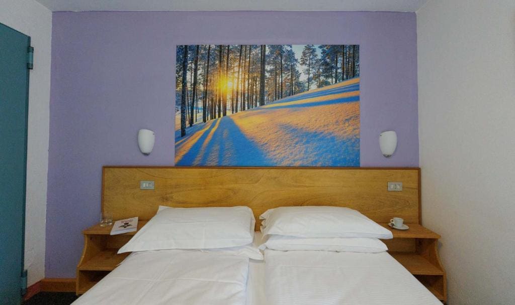 Economy Double or Twin Room room - Image 3