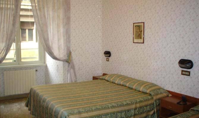 Double or Twin Room with Shared Bathroom room - Image 1