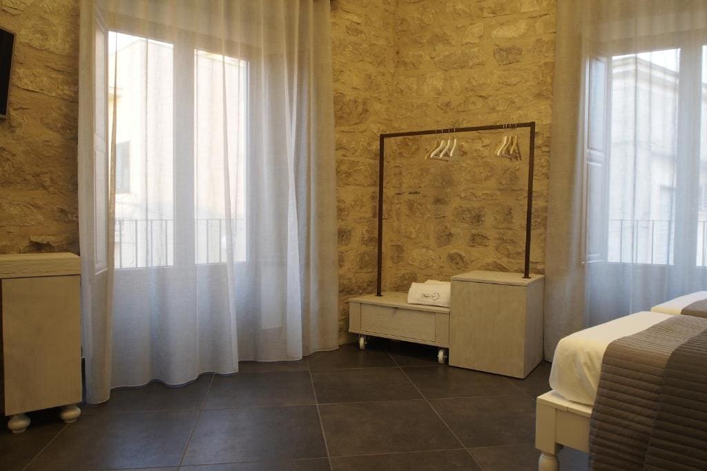 Double or Twin Room with City View room - Image 1