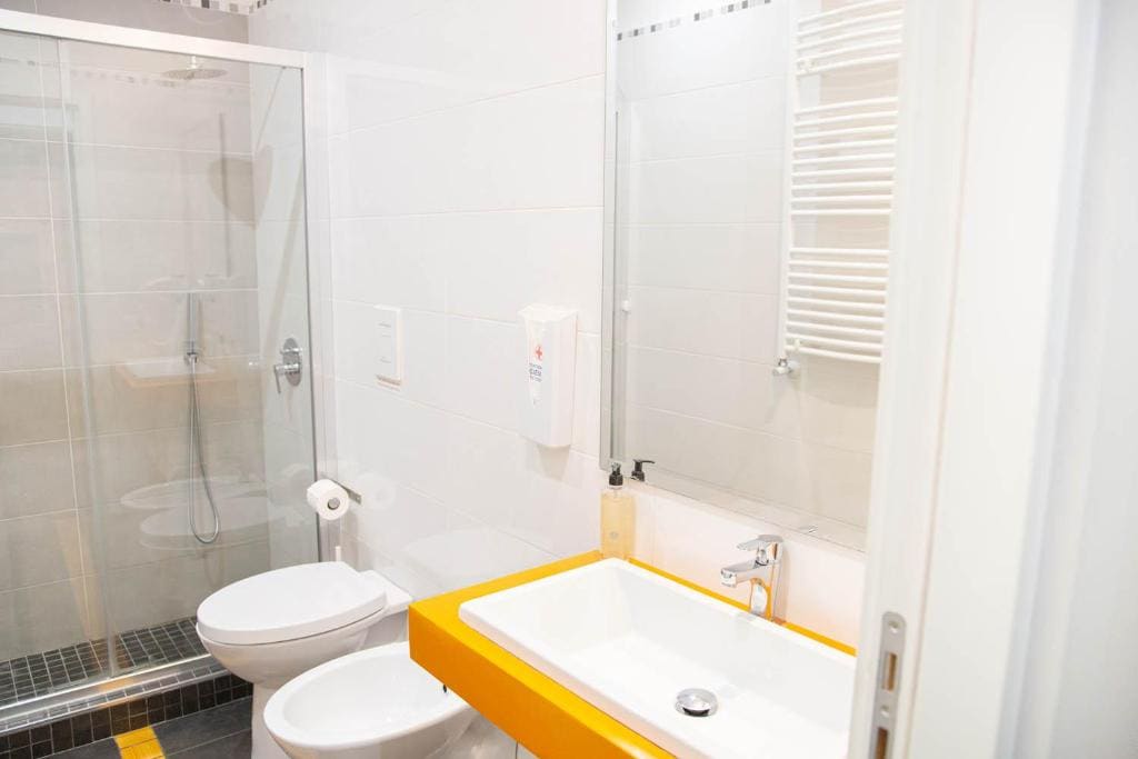 Triple Room with Balcony room - Image 1