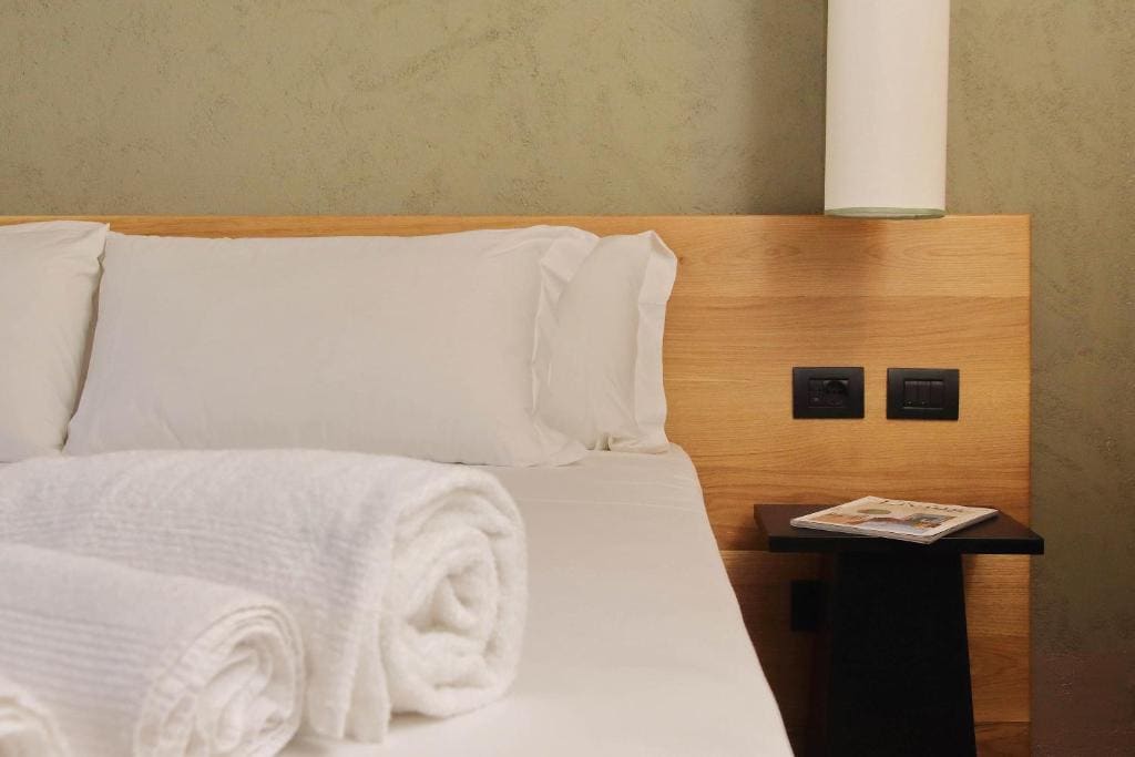 Superior Triple Room room - Image 1
