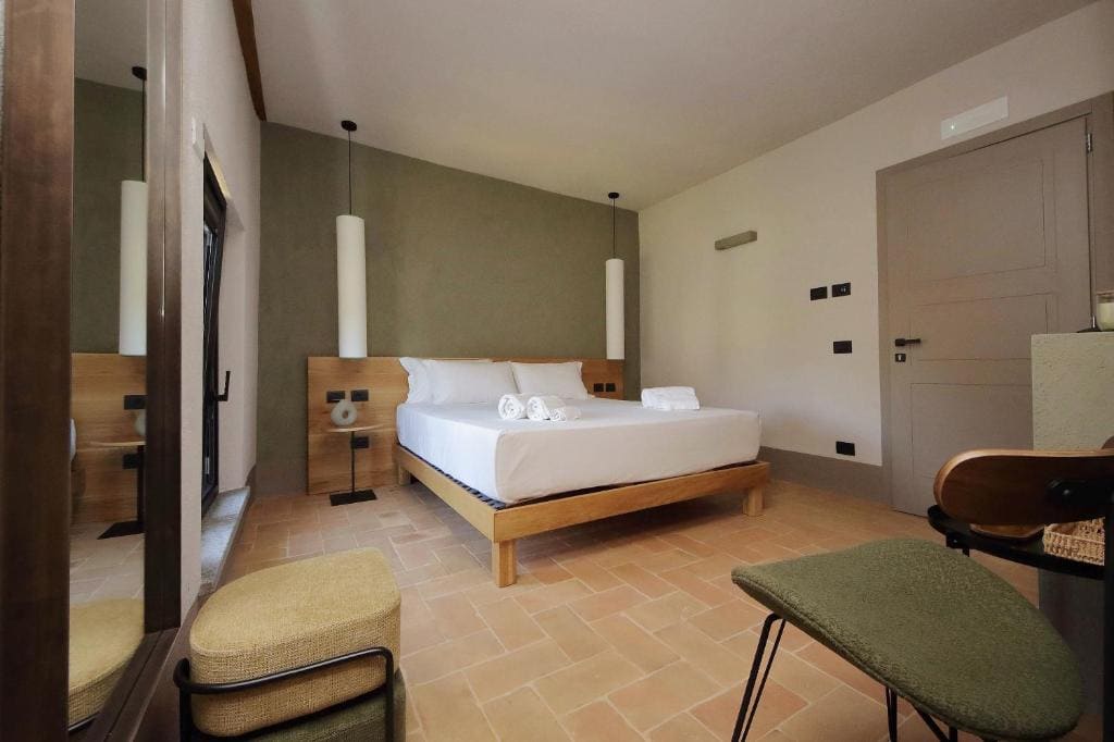 Suite with Garden View room - Image 2