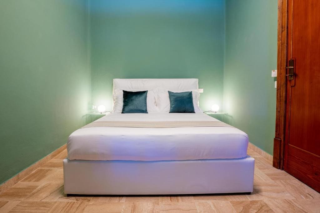 Superior Double Room room - Image 3