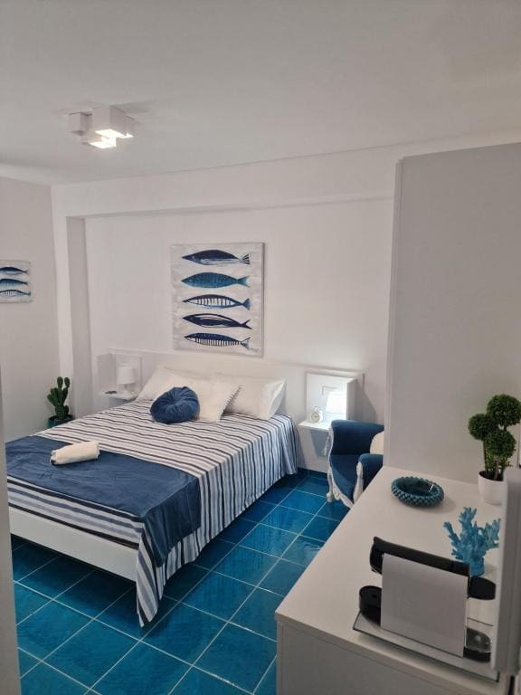 Large Double Room room - Image 3
