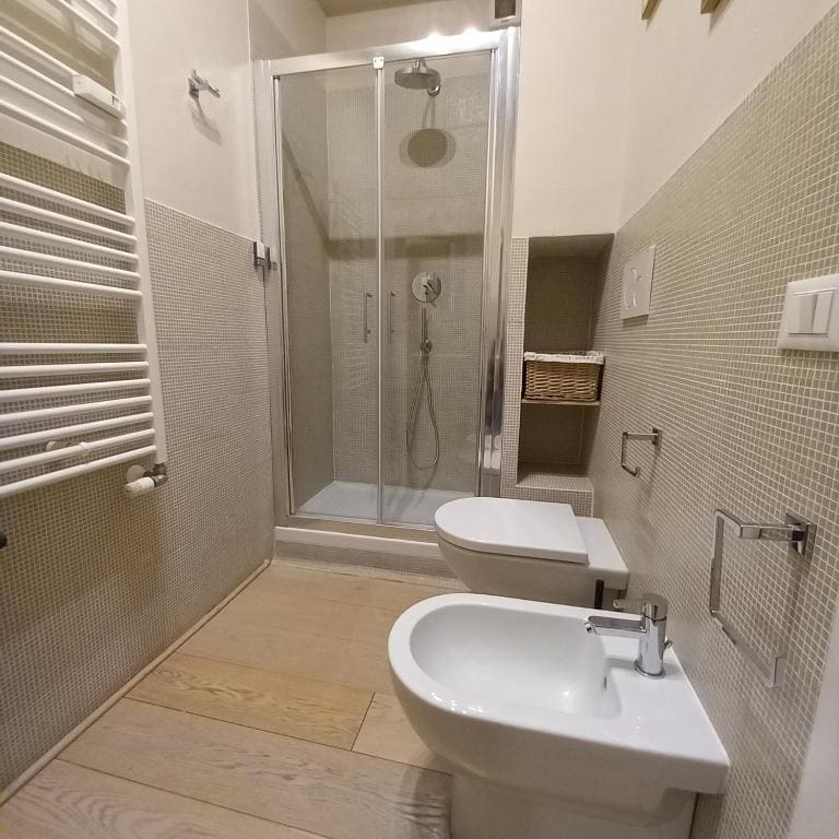 Large Double Room room - Image 3
