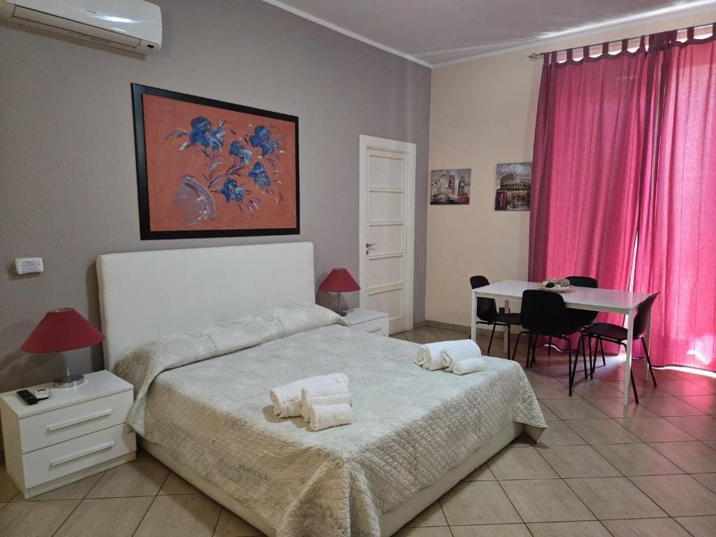 Deluxe Suite room - Image 2