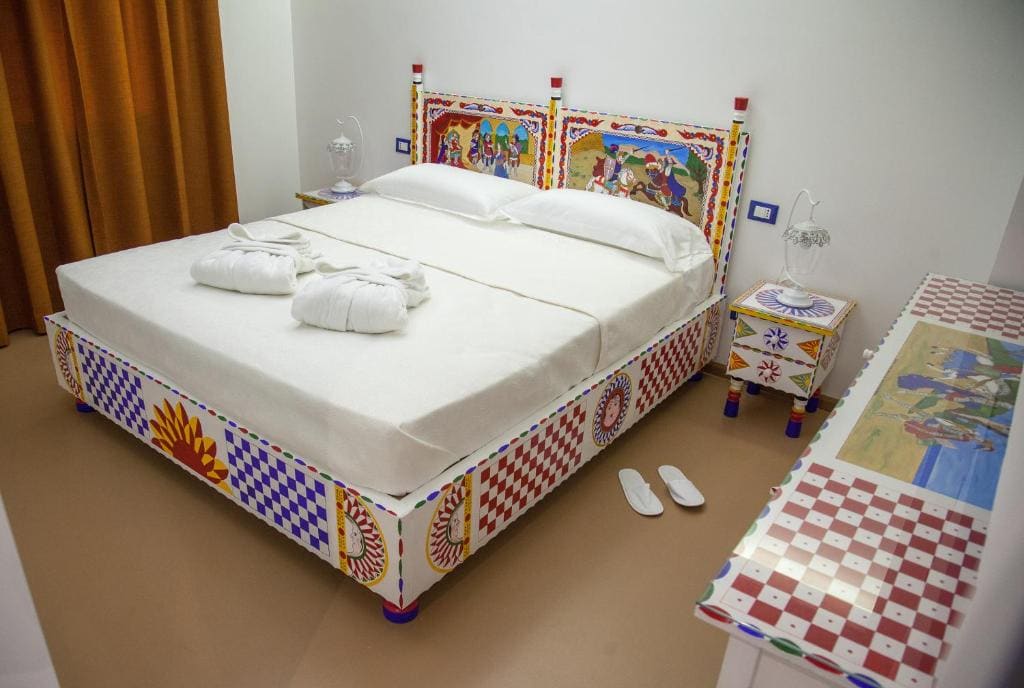 Deluxe King Room room - Image 2