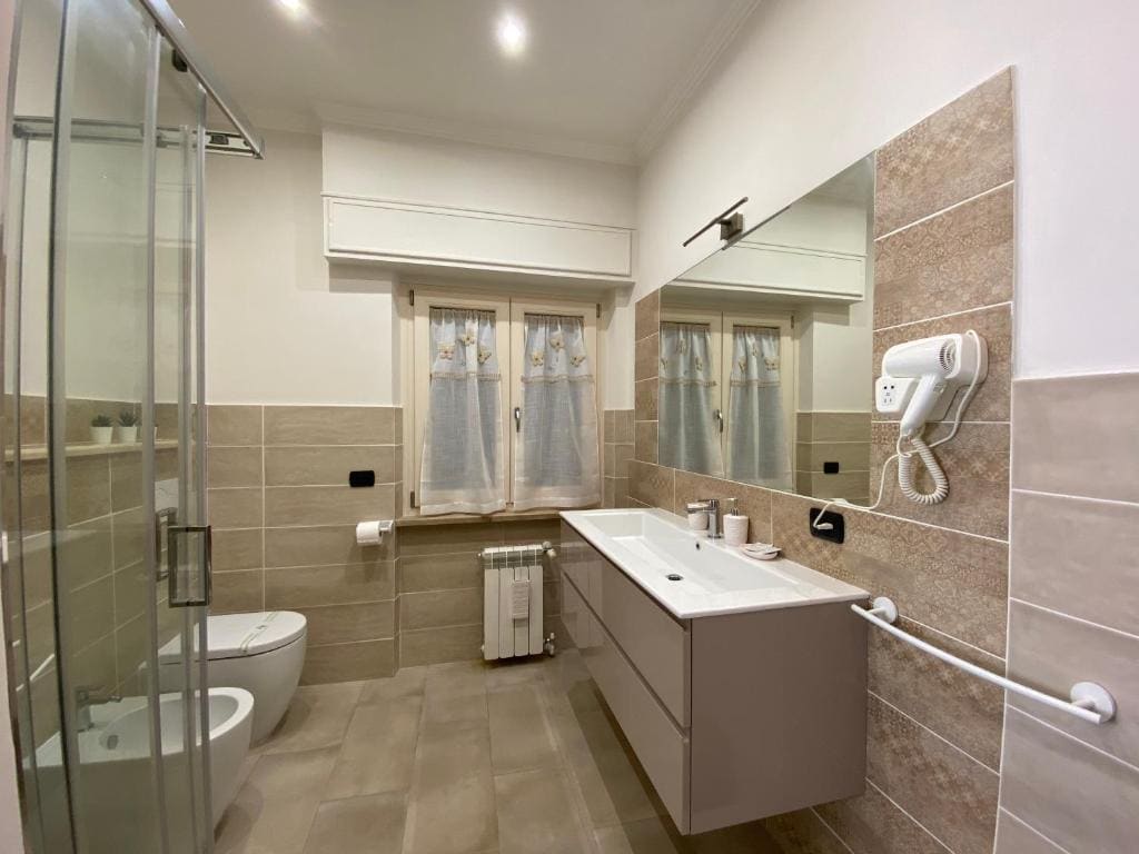 Deluxe Suite room - Image 1