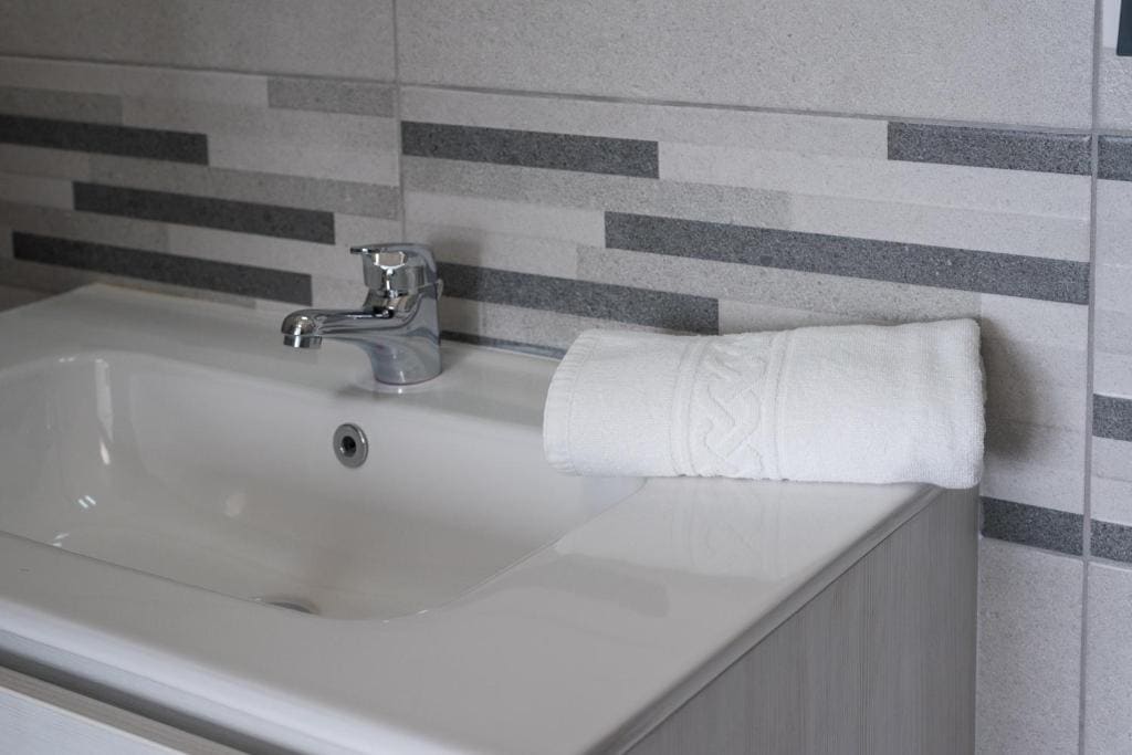 Double or Twin Room with Private Bathroom room - Image 2
