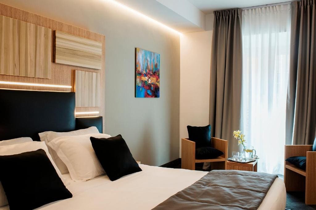 Superior Double or Twin Room room - Image 3