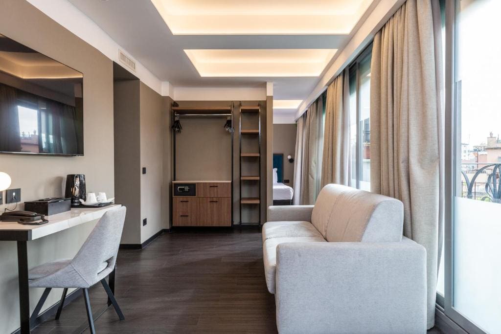 Suite room - Image 1