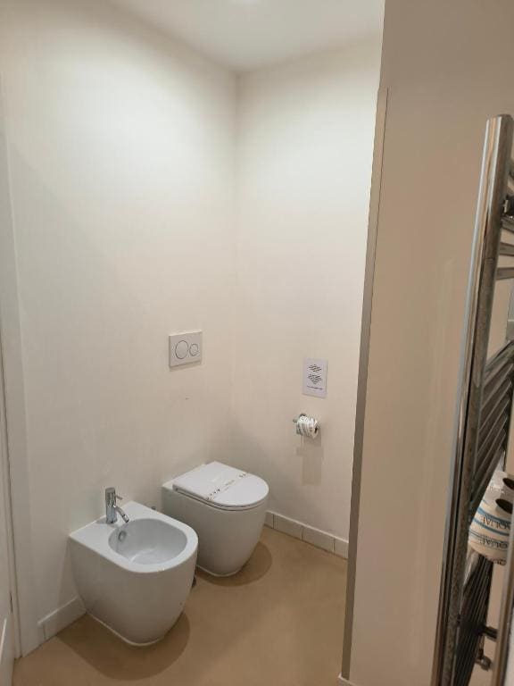 Luxury Triple Room room - Image 2