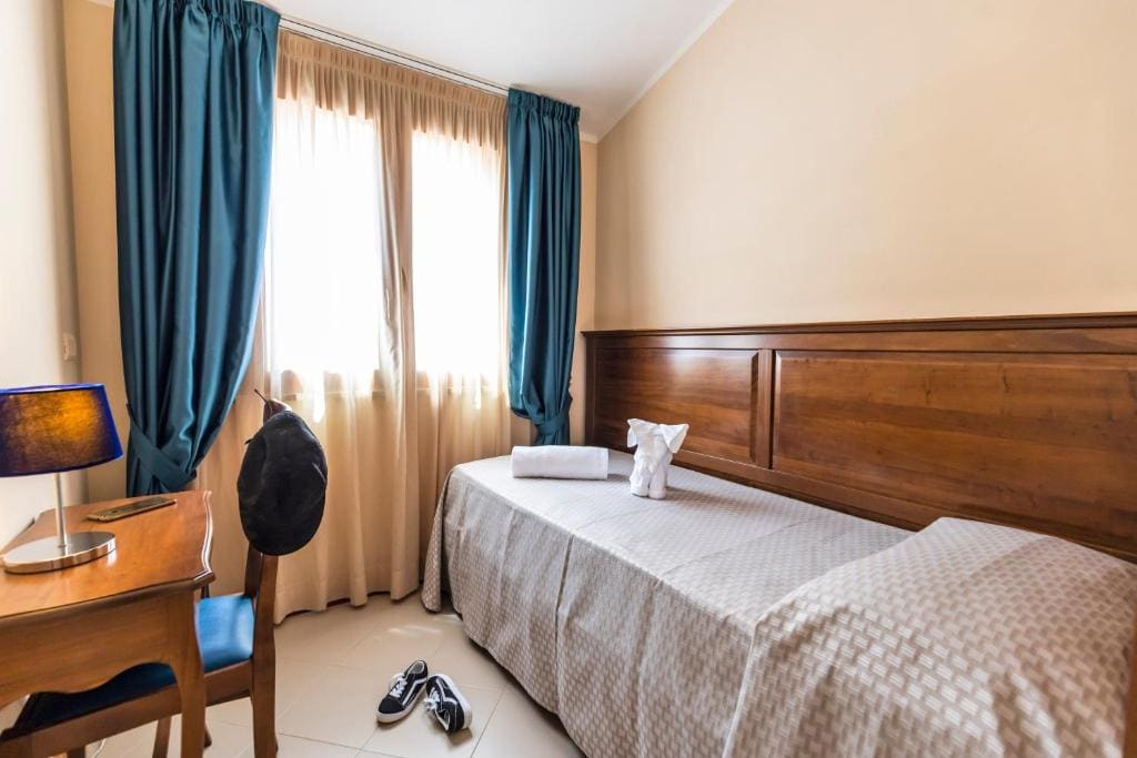 Economy Single Room room - Image 1