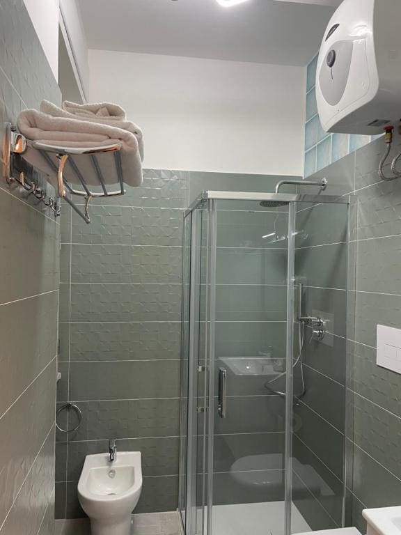 Deluxe Double or Twin Room with Balcony room - Image 3