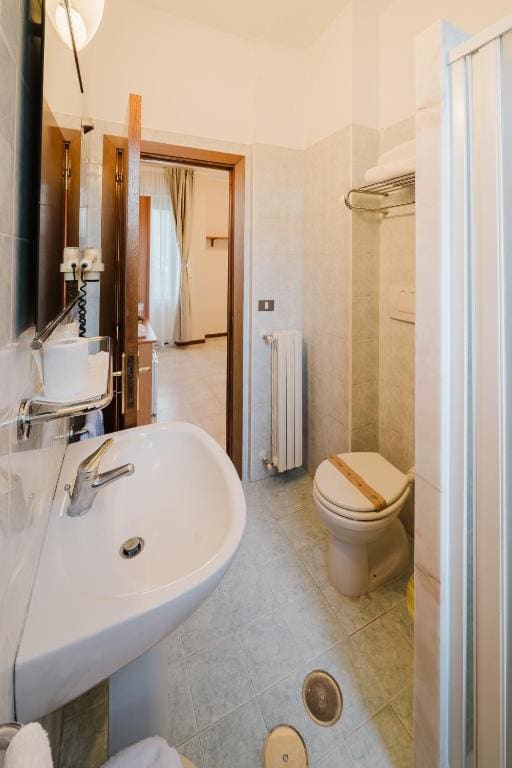 Double Room room - Image 2