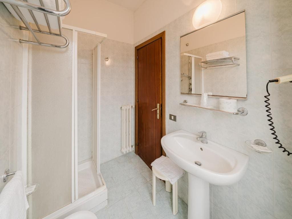 Quadruple Room room - Image 1