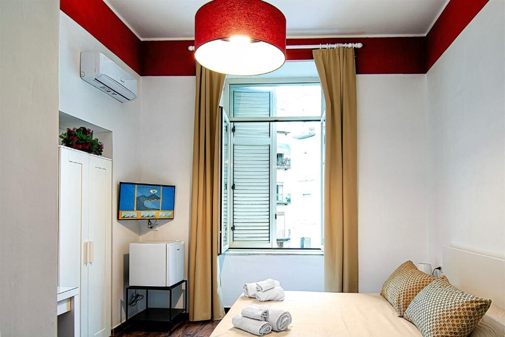 Double Room with Private Bathroom room - Image 1