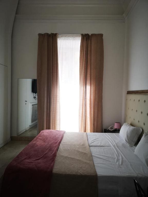 Deluxe Double Room room - Image 1