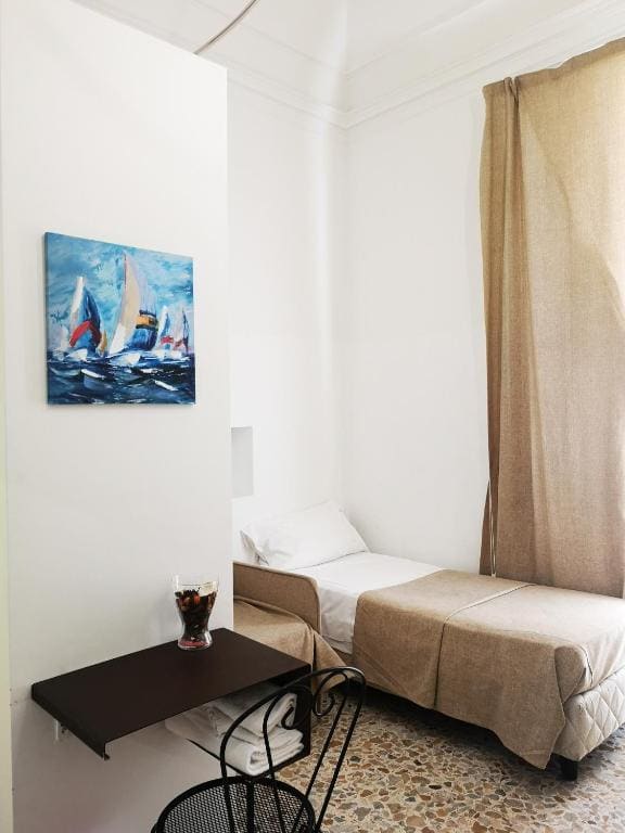 Superior Quadruple Room room - Image 3