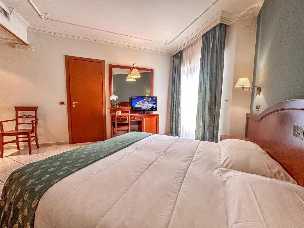 Double or Twin Room room - Image 1