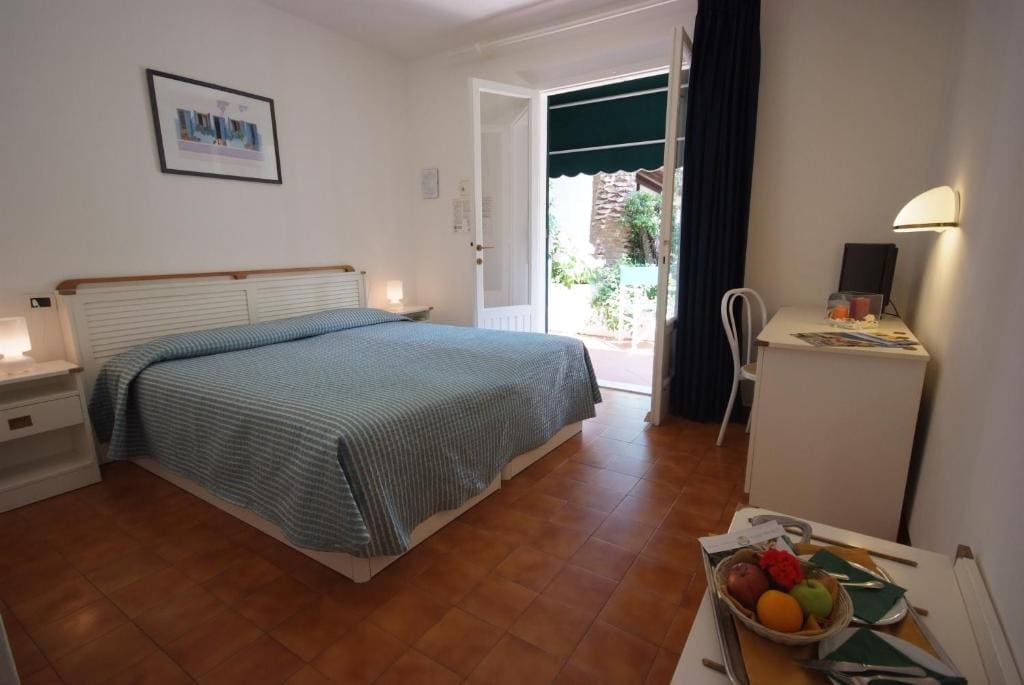Double or Twin Room with Garden View room - Image 2