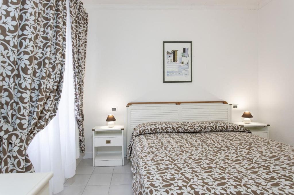 Standard Double or Twin Room room - Image 2