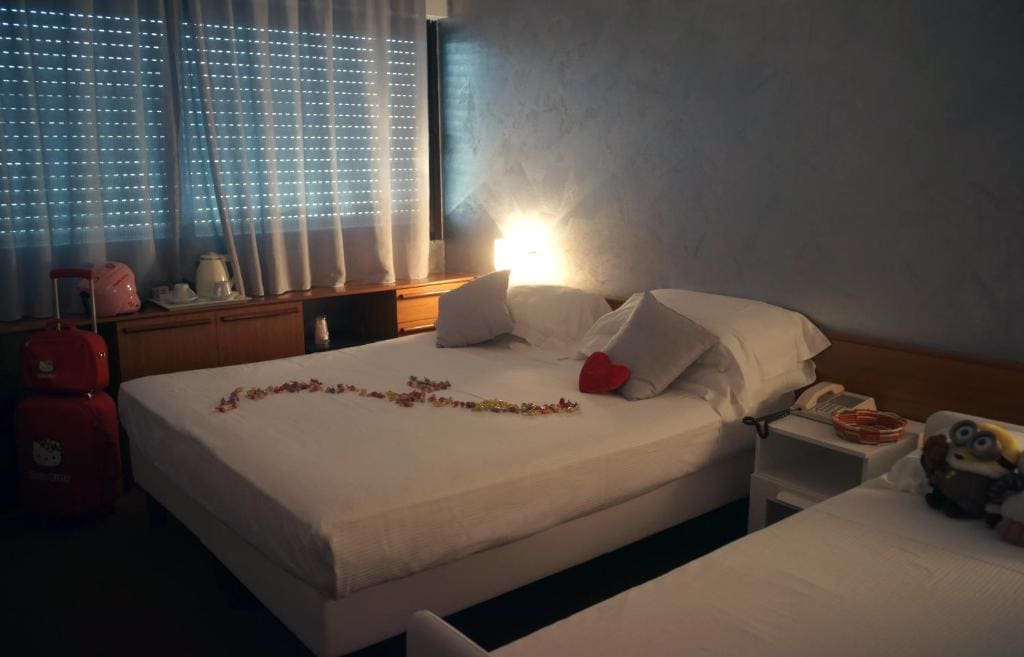Classic Triple Room room - Image 1