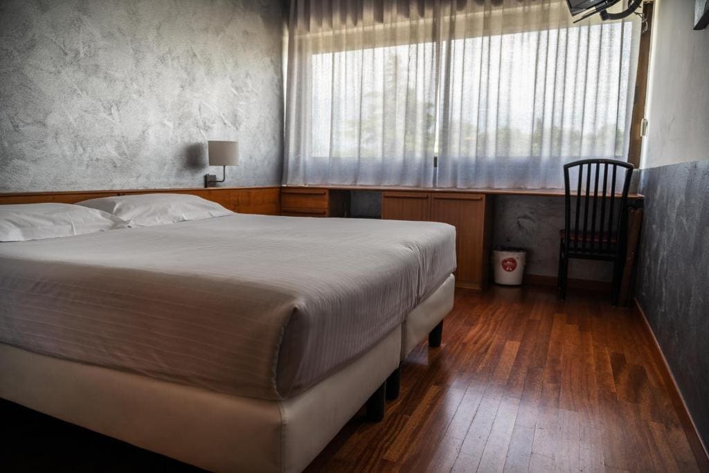 Comfort Double or Twin Room room - Image 3