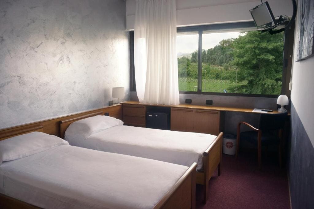 Twin Room room - Image 2